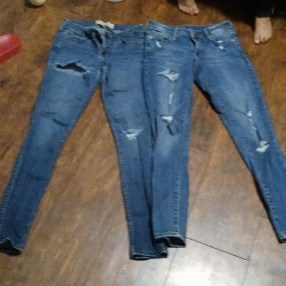 Jeans - Picture 3 of 4